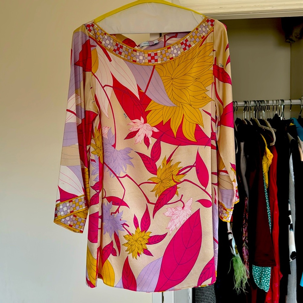 One multi colored tunic. Emilio Pucci Firenze. Authentic.